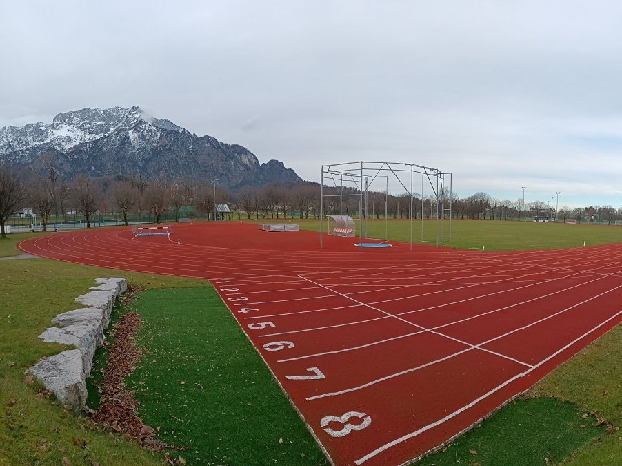 阿爾卑斯山腳的訓練中心