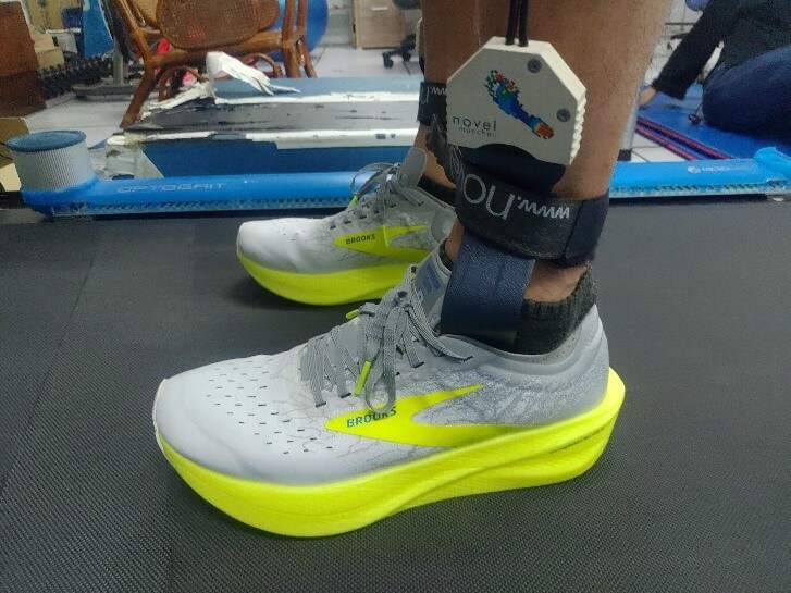 不同跑鞋結構對著地穩定性的影響