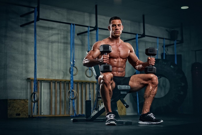 肌力和健美能兼顧嗎?